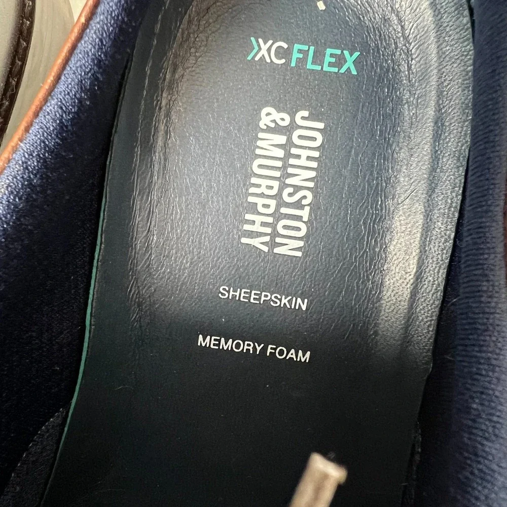 Johnston & Murphy XC flex dress shoes men 10 brown cap toe sheepskin memory foam